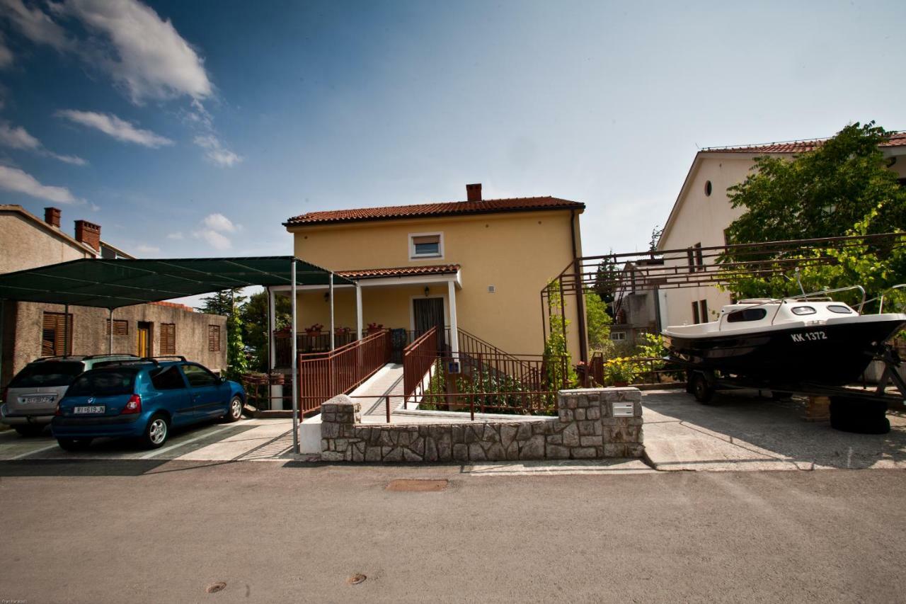 Apartments Topic & Krk Central Location Krk Town Kültér fotó